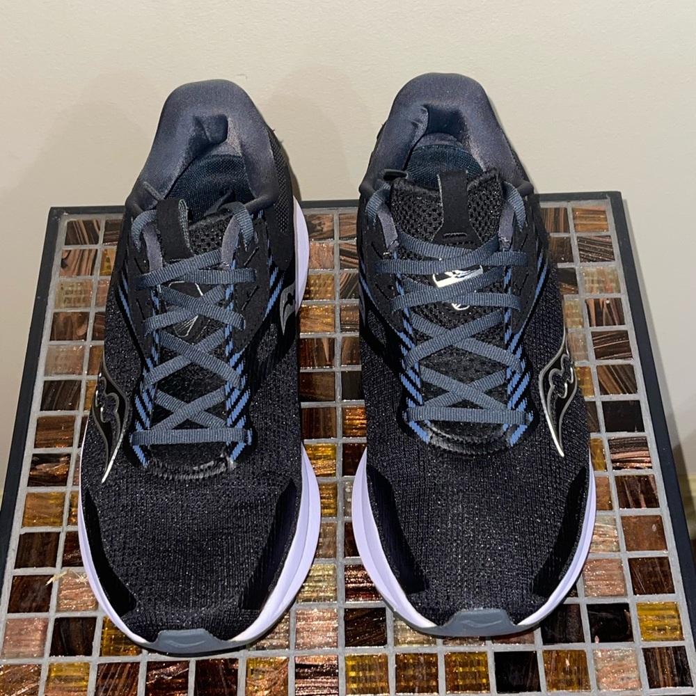 Saucony Axon 2 Men’s Running Walking shoes
